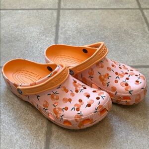 CROCS Peach Orange Floral Clogs